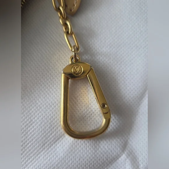 Louis Vuitton Vernis Key Pouch - Picture 3 of 6